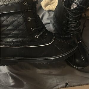 Black Quilted Winter Boots